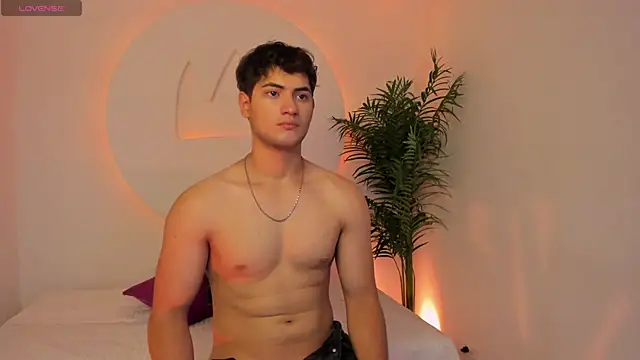 Snapshot of KaelSwitch chatting on 12-20-25, 08:16 KaelSwitch online show from 12-20-25, 08:16