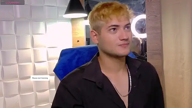 Snapshot of KaelSwitch chatting on 01-08-26, 07:49 KaelSwitch online show from 01-08-26, 07:49