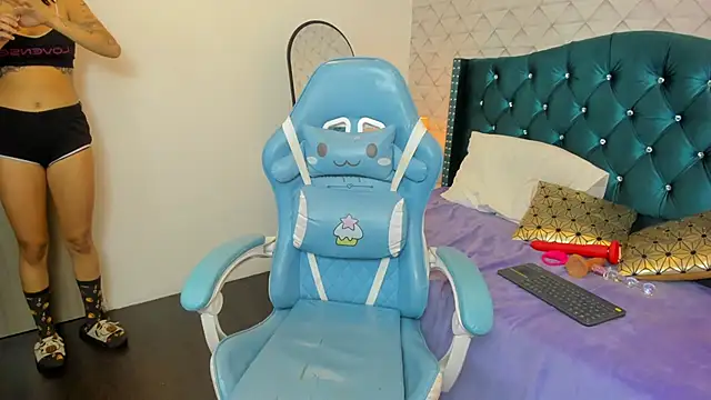 Valery jame online show from 03-28-26, 03:33