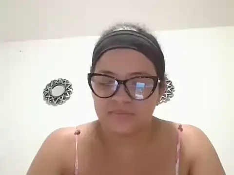 Snapshot of VirlesSweet chatting on 07-28-26, 11:37 VirlesSweet online show from 07-28-26, 11:37