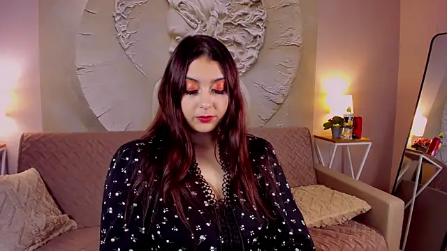 Snapshot of EvelineLaws chatting on 11-29-25, 10:29 EvelineLaws online show from 11-29-25, 10:29