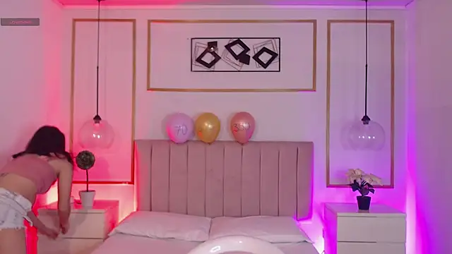 Snapshot of IsabellaCherryX chatting on 11-29-25, 03:53 IsabellaCherryX online show from 11-29-25, 03:53