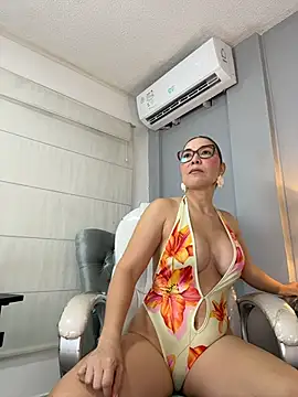 AnnaJaimes online show from 06-20-26, 10:56