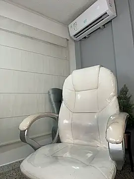 AnnaJaimes online show from 07-12-26, 09:50