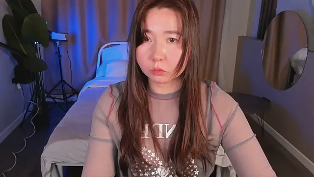 spicy pie  online show from 11-28-25, 12:30