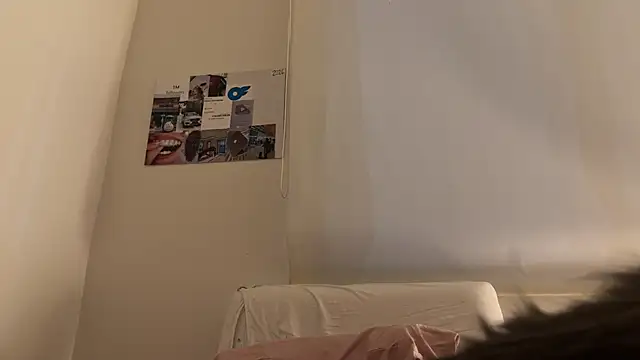 Alicatcua  online show from 02-16-26, 02:51