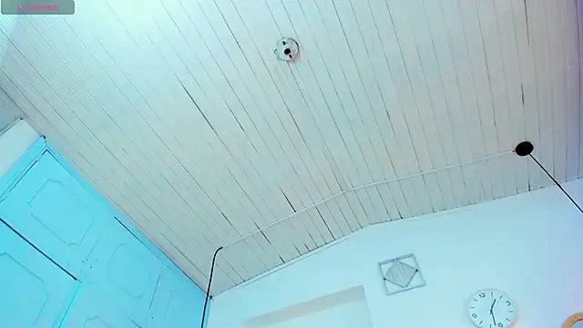 Hot Darliing online show from 01-05-26, 06:33