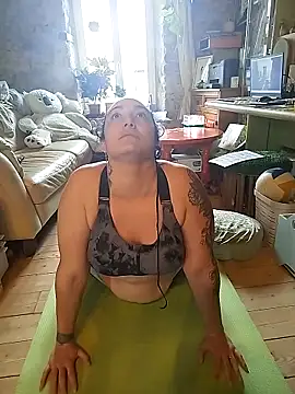 Snapshot of BBWorking chatting on 03-13-26, 10:44 BBWorking online show from 03-13-26, 10:44