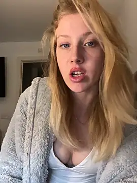 RosieLovexoxx online show from 01-06-26, 01:15