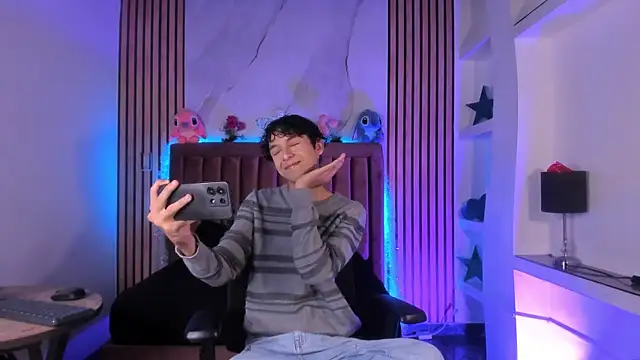 SthepanodiMonaco online show from 01-13-26, 07:19