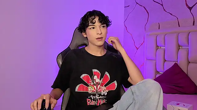 SthepanodiMonaco online show from 02-13-26, 08:16