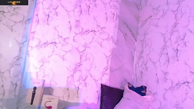 GraceMaaceey online show from 12-16-25, 11:37