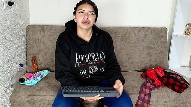 Nahomi rous777 online show from 02-23-26, 06:16