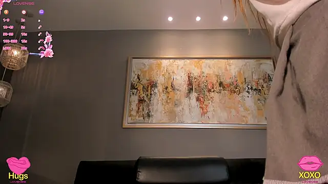 LisaFlowers  online show from 03-12-26, 11:38