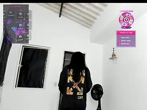 Snapshot of sweetCatallina chatting on 05-29-26, 10:24 sweetCatallina online show from 05-29-26, 10:24