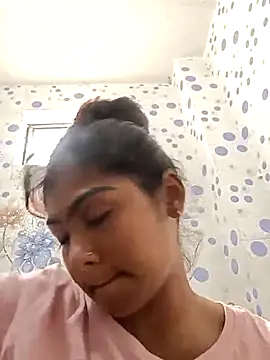 Snapshot of Cute_diya023 chatting on 06-11-26, 03:04 Cute diya023 online show from 06-11-26, 03:04