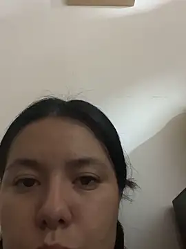 Snapshot of Honey_sexy30 chatting on 12-18-25, 04:29 Honey sexy30 online show from 12-18-25, 04:29