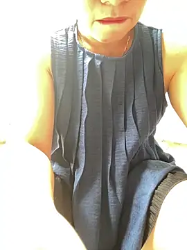 Hot Nova online show from 12-18-25, 04:29