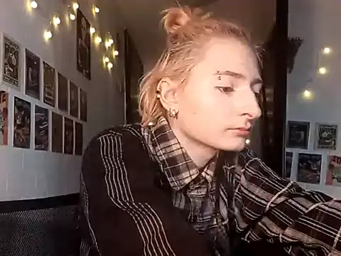 AmyGrok online show from 12-02-25, 12:43