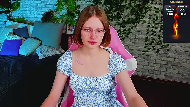 Mia Mooore online show from 02-01-26, 01:31