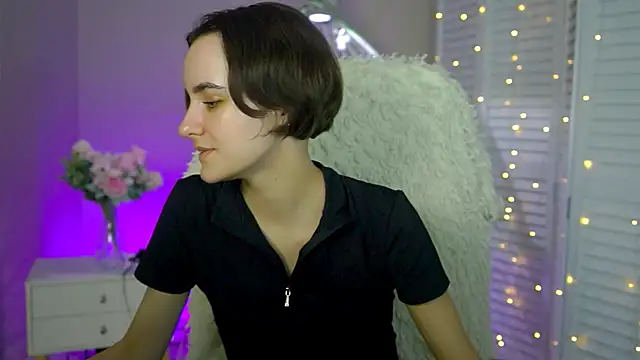 KateWillows online show from 12-02-25, 12:21