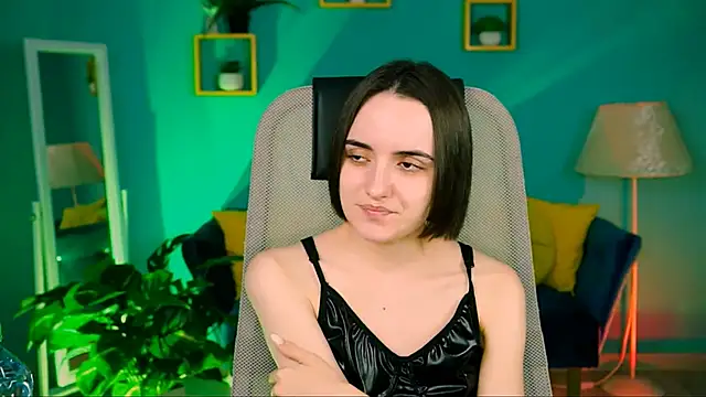 KateWillows online show from 04-06-26, 04:21