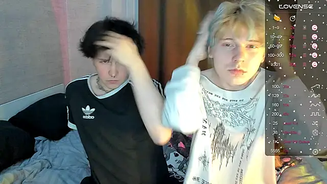 miya meow miku online show from 12-13-25, 08:04