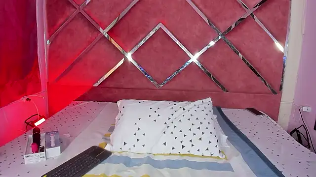 Snapshot of MeganDangelo chatting on 02-03-26, 07:41 MeganDangelo online show from 02-03-26, 07:41