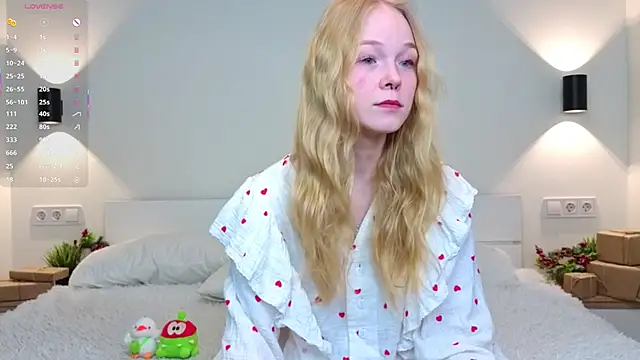 GhisllaineWestler online show from 02-06-26, 04:06