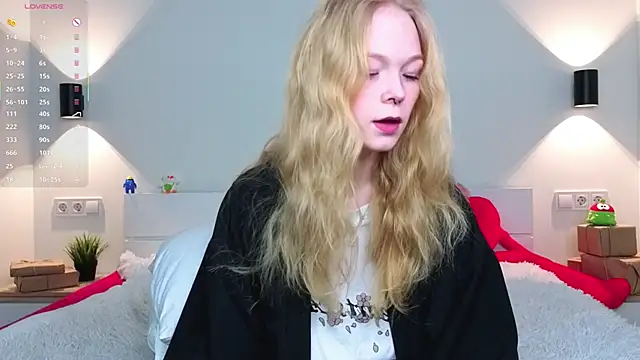 GhisllaineWestler online show from 02-15-26, 04:42