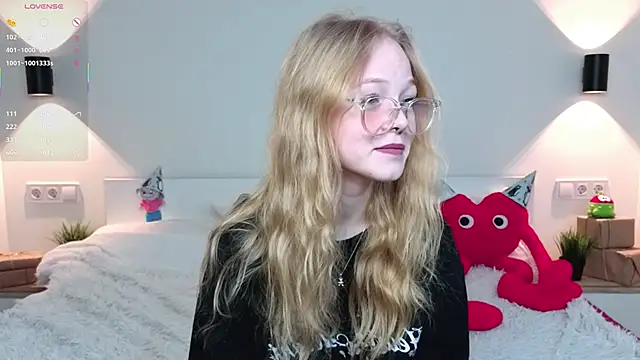 GhisllaineWestler online show from 02-28-26, 04:24