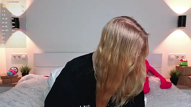 GhisllaineWestler online show from 03-02-26, 05:08