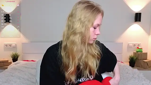 GhisllaineWestler online show from 03-03-26, 04:40