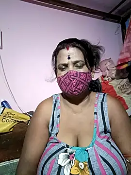 Snapshot of me-pari-hu chatting on 04-27-26, 04:16 me-pari-hu online show from 04-27-26, 04:16