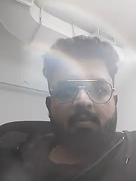 mrwhoti online show from 11-28-25, 02:20