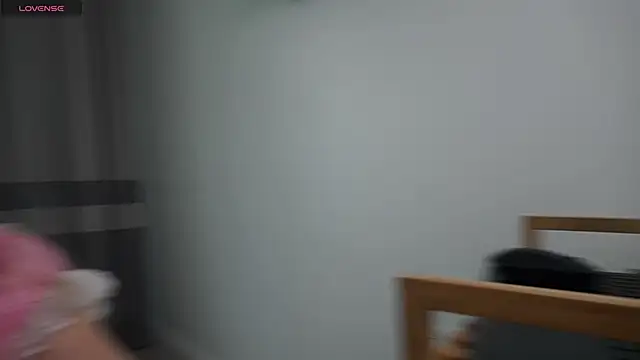 evy miu online show from 04-09-26, 07:25