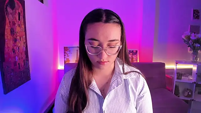 Snapshot of SwettieSammy chatting on 05-20-26, 12:44 SwettieSammy online show from 05-20-26, 12:44