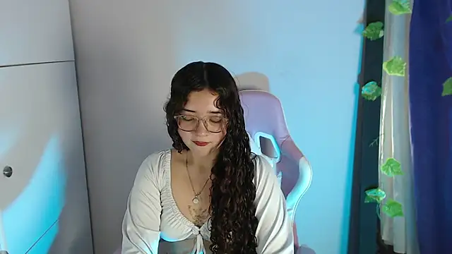 ZoeSinclair 5 online show from 12-03-25, 07:34