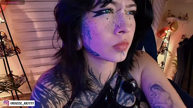 AryRousse online show from 04-18-26, 04:49
