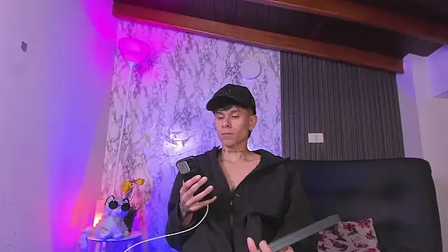 Jake beach  online show from 02-08-26, 02:31