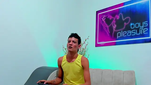 Peter boys 1 online show from 12-18-25, 05:02