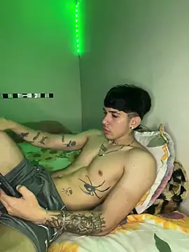 wil hot online show from 11-29-25, 05:16