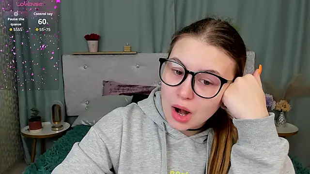 MilanaXHoney online show from 02-19-26, 01:01