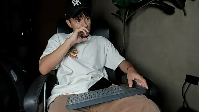 isaac grimm online show from 02-13-26, 03:02