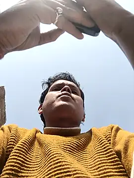 Snapshot of nitinkamal5050 chatting on 12-01-25, 08:52 nitinkamal5050 online show from 12-01-25, 08:52