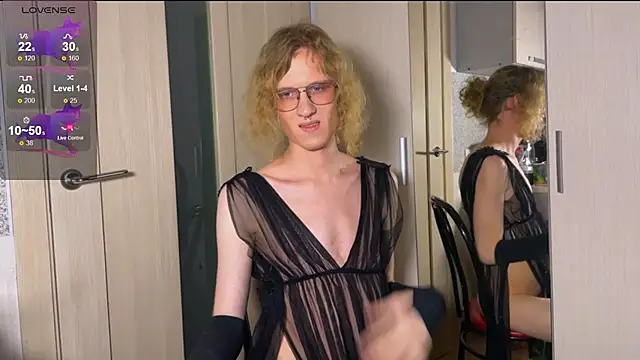 Snapshot of Avery_adam chatting on 02-20-26, 10:54 Avery adam online show from 02-20-26, 10:54