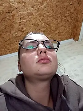 Lisamisaa online show from 11-30-25, 04:00