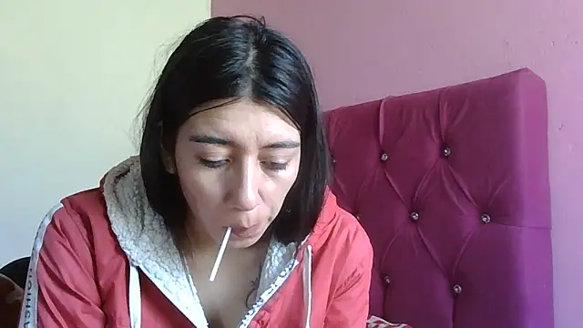 TaylorLove- online show from 12-14-25, 02:33