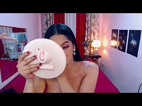 Snapshot of UrScreenGoddess chatting on 06-14-26, 01:14 UrScreenGoddess online show from 06-14-26, 01:14