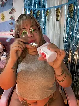 Lindalatina2001 online show from 07-01-26, 06:40